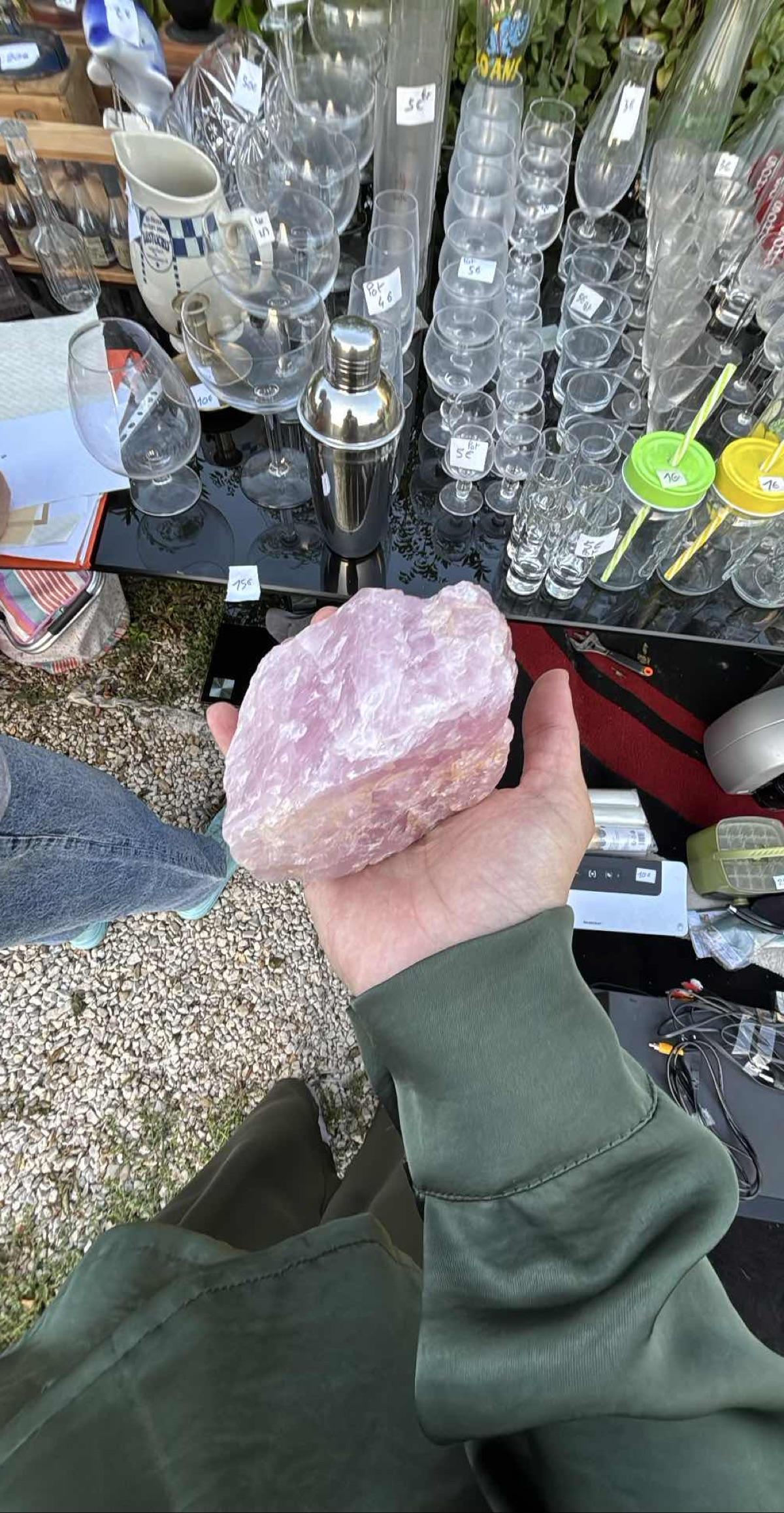 Spécimen brut de quartz rose de 500g 2