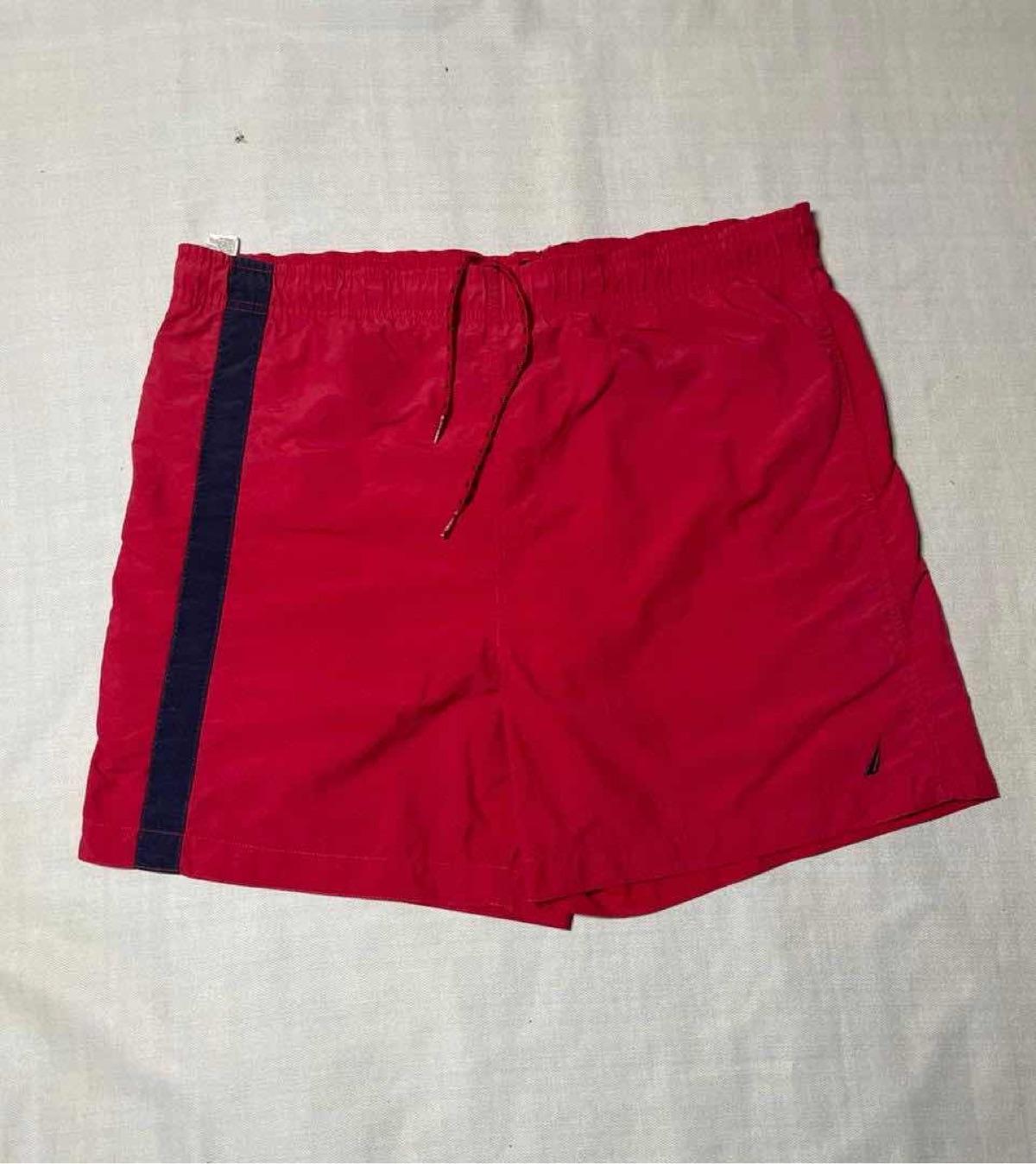 Short de bain ou de sport Nautica rouge avec bande latérale