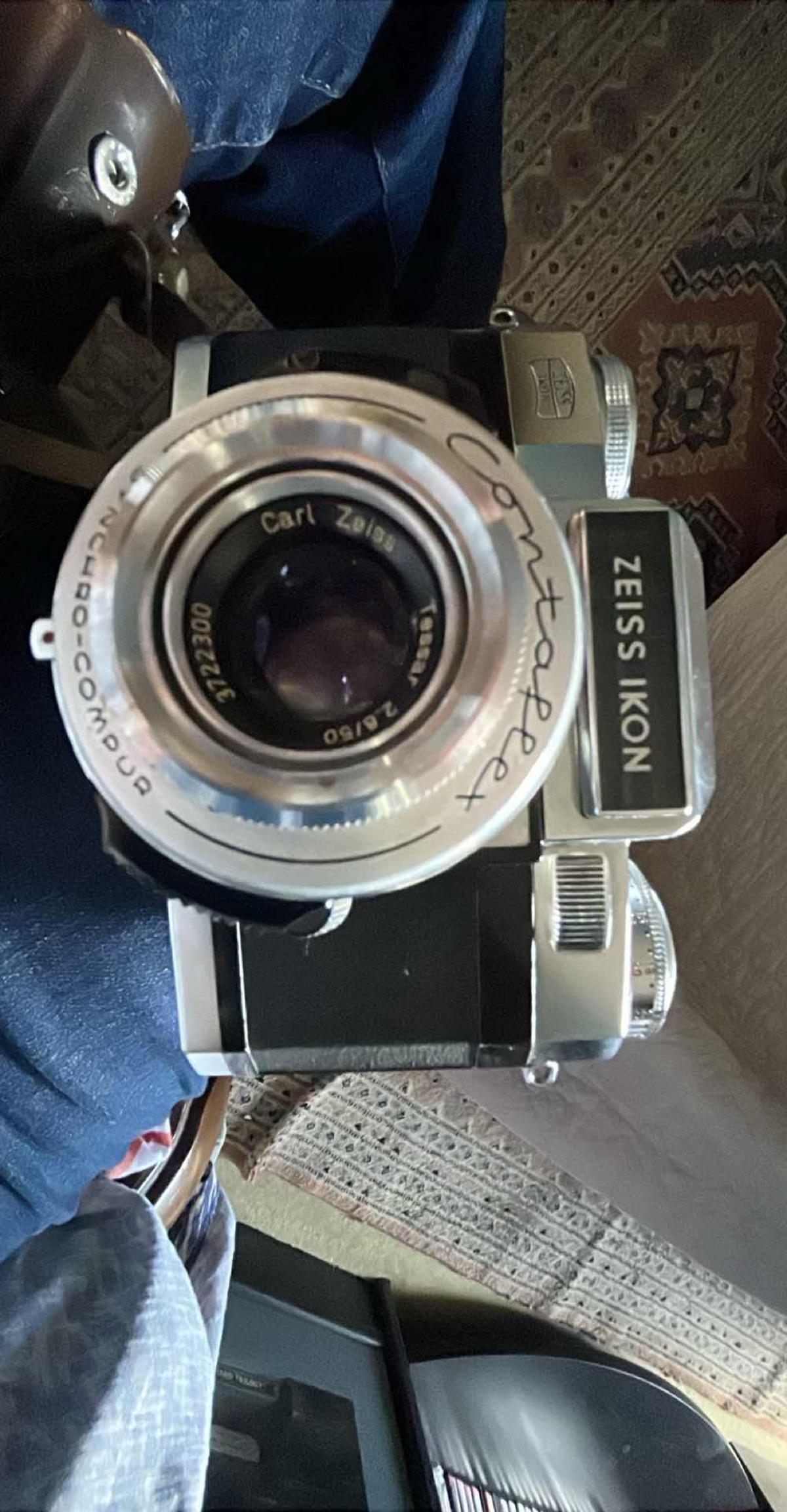 Appareil photo reflex Zeiss Ikon Contaflex avec objectif Carl Zeiss Tessar 2.8/50