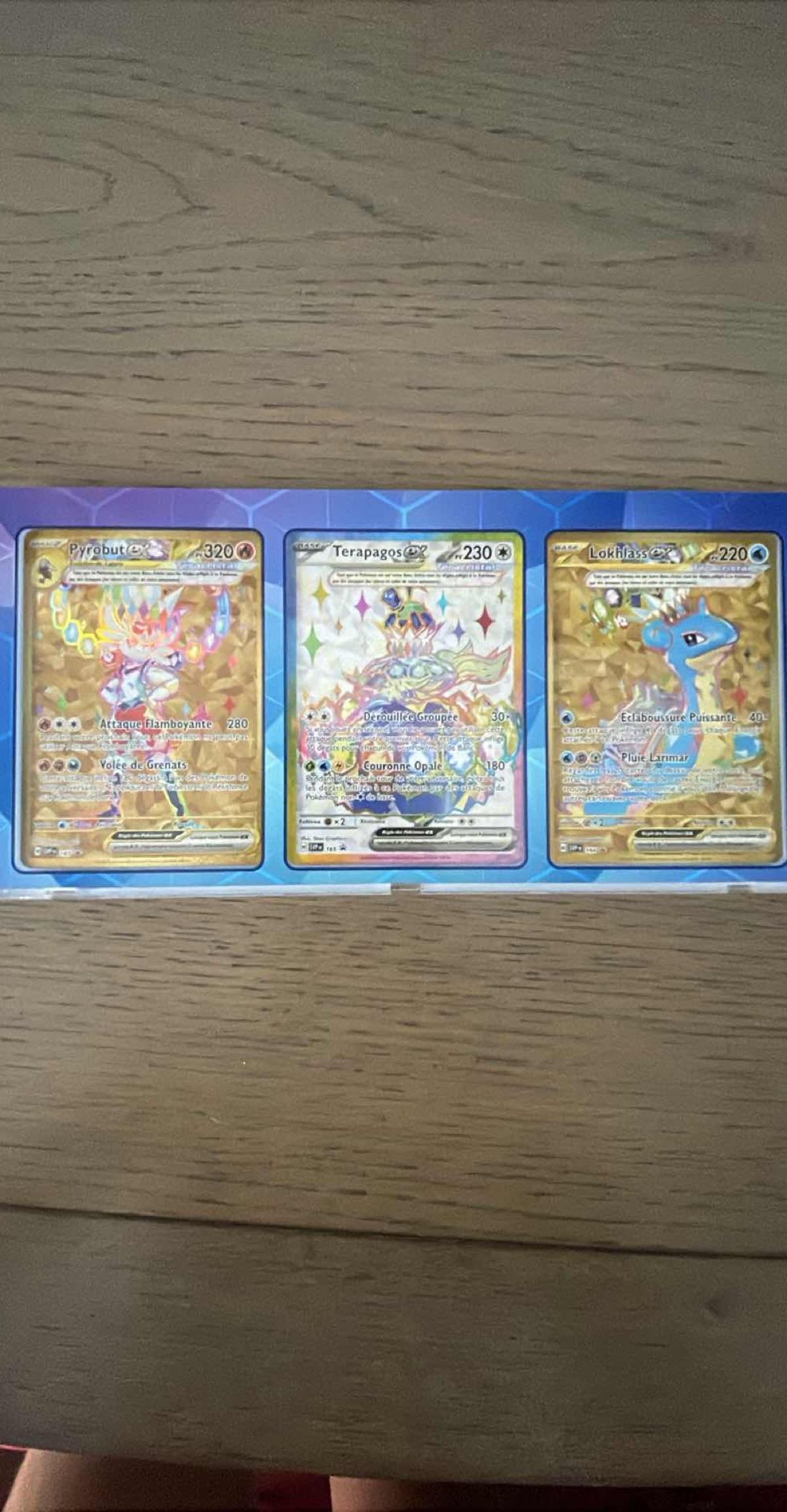 Lot de trois cartes Pokémon 'Fables Nouvelles' (Pyrobut ex, Terapagos ex, Lokhlass ex) - Illustration Rare