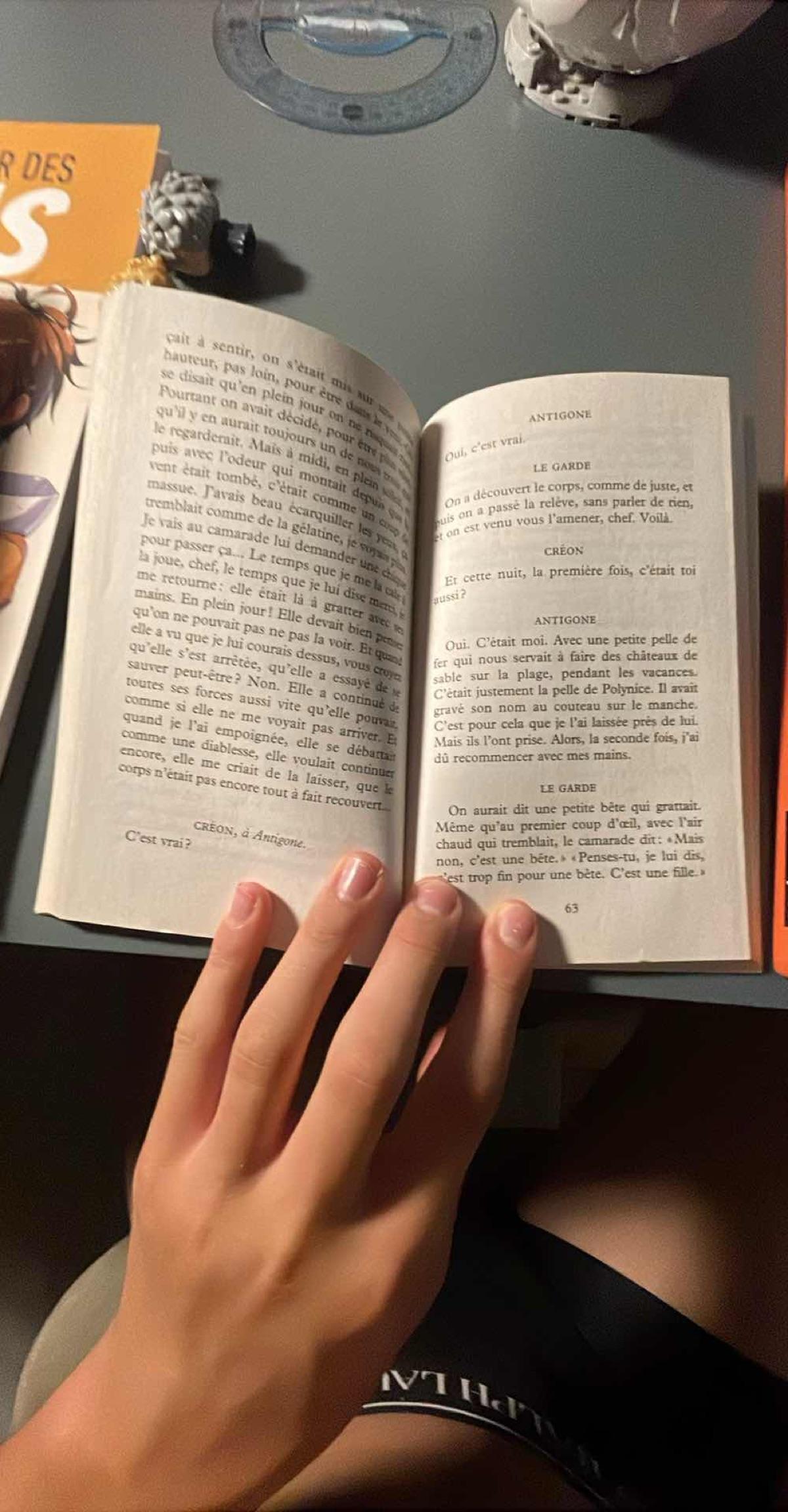 Livre "Antigone" de Jean Anouilh - Éditions La Petite Vermillon 4