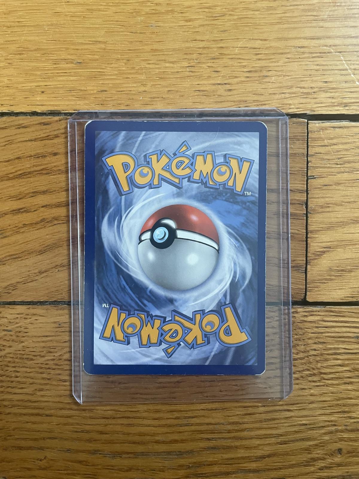 Carte Pokémon Éthernatos VMAX 340 PV (Épée et Bouclier – Ténèbres Embrasées) 2