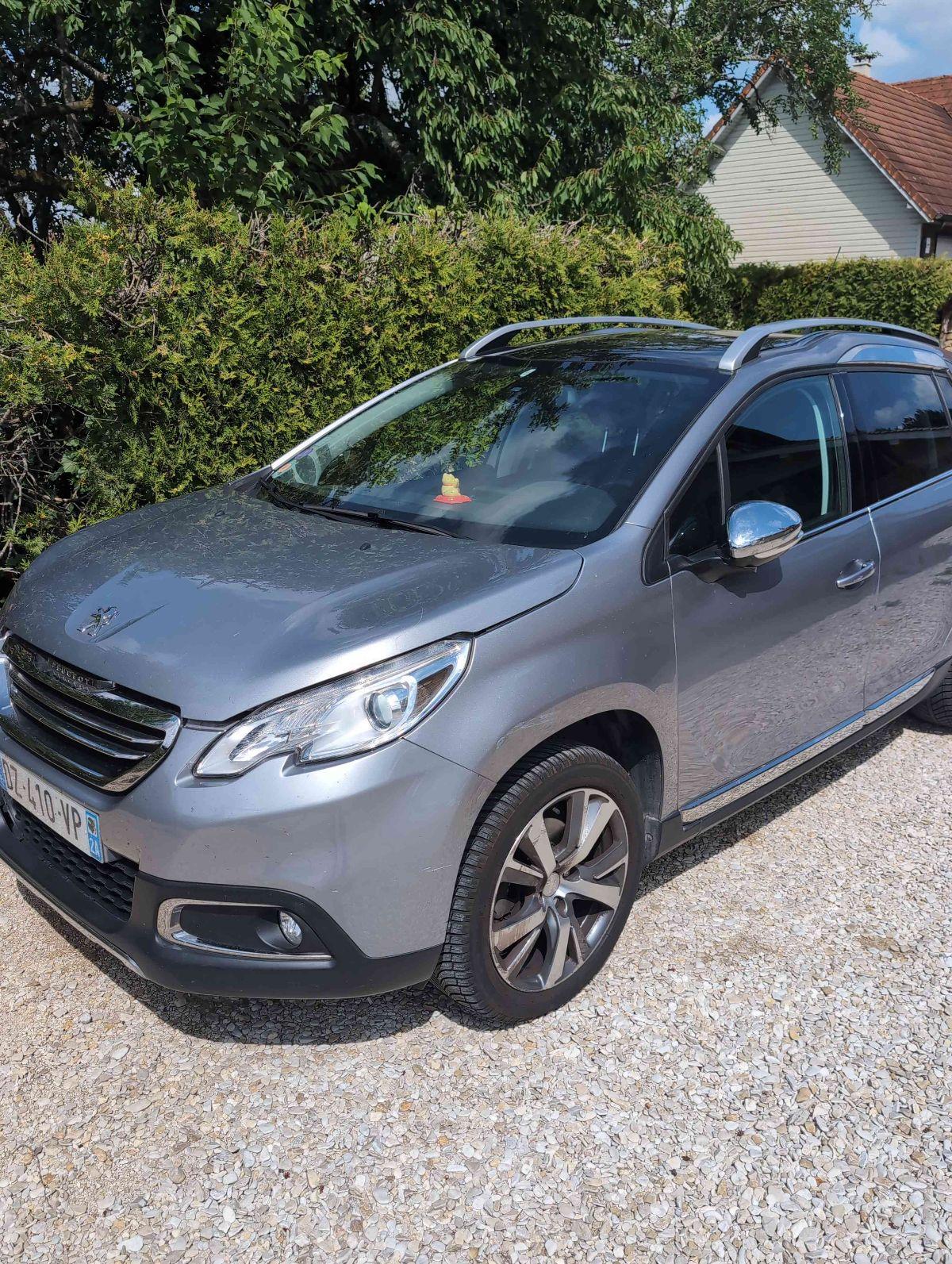 Peugeot 2008 I (phase 2) Féline 1.2 Puretech 3