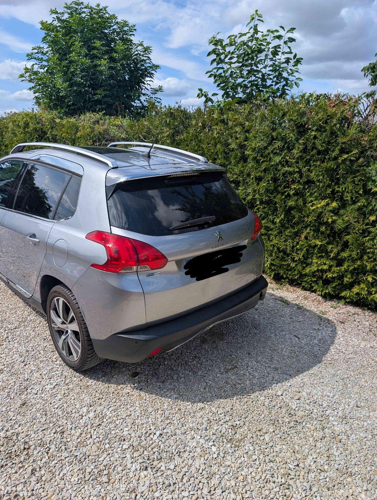 Peugeot 2008 I (phase 2) Féline 1.2 Puretech 4