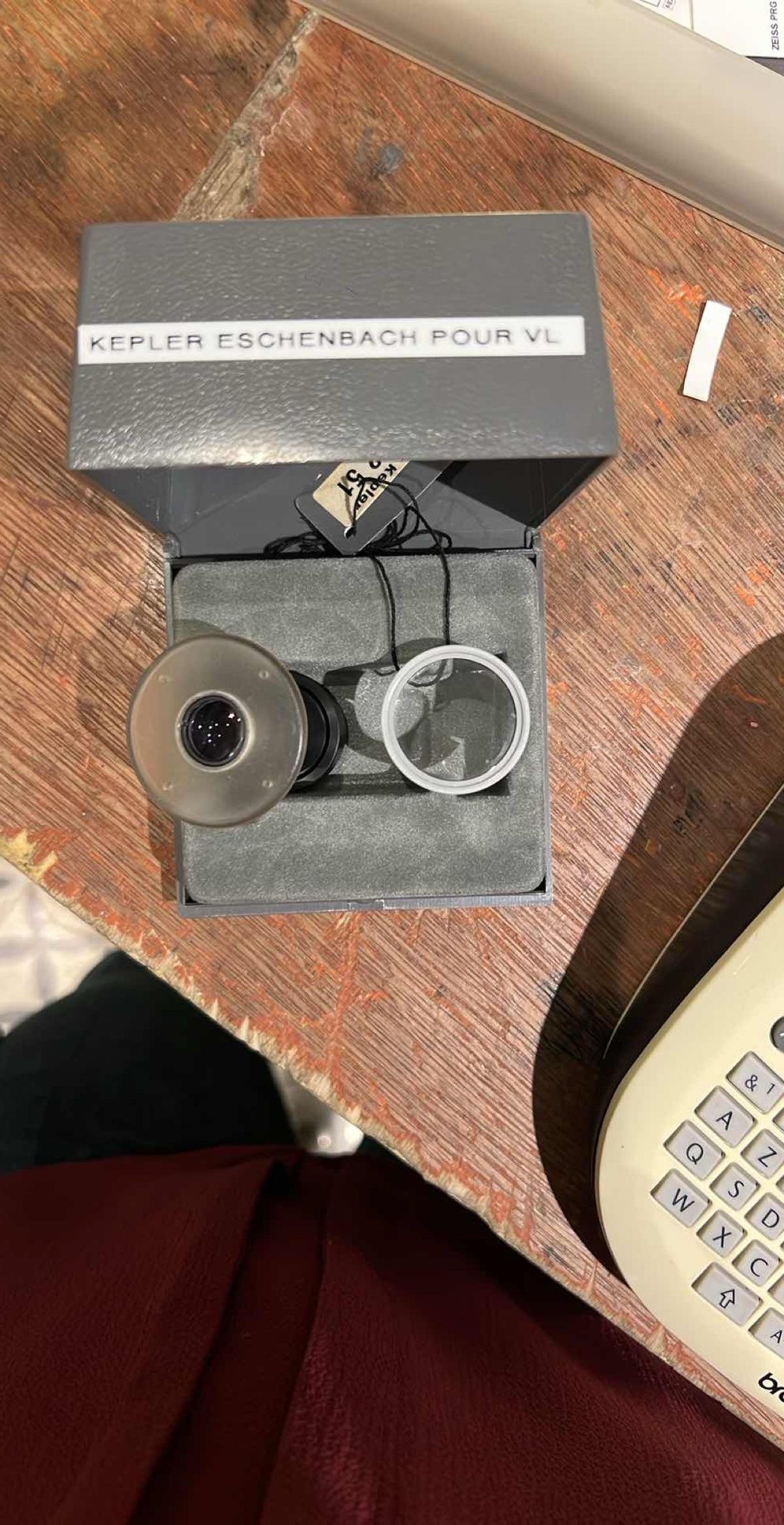 Loupe télescopique Eschenbach Kepler pour basse vision 4