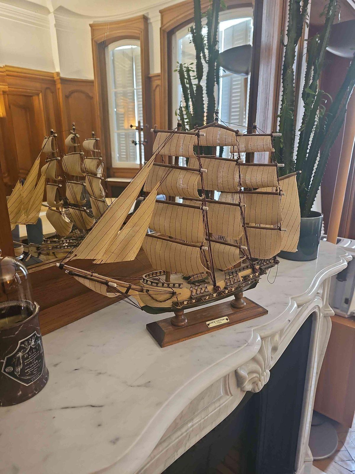 Maquette de voilier trois-mâts type HMS Victory